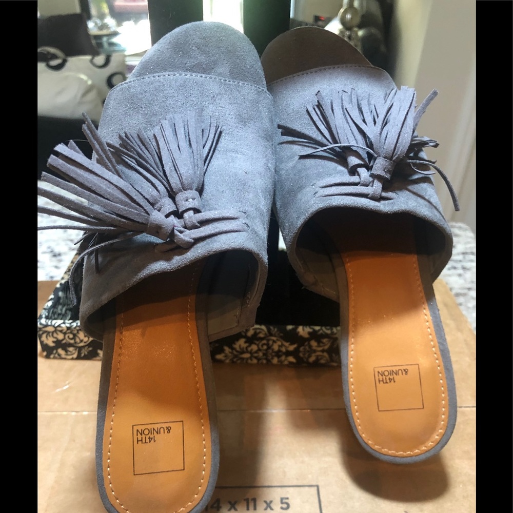14th and Union suede grey blocked heel sandals